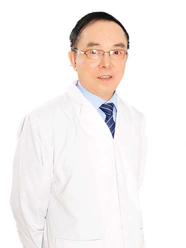 熊万众医生.jpg